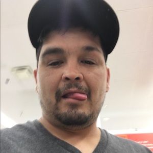 Meet your Posher, Lawrence